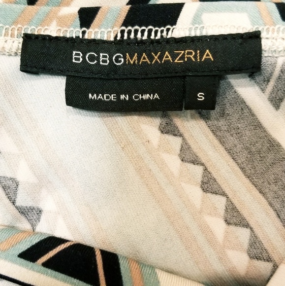 Patterned halter top - Picture 5 of 6